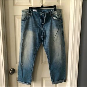 🌼 Gap 1969 Boyfriend Mid Rise Jeans